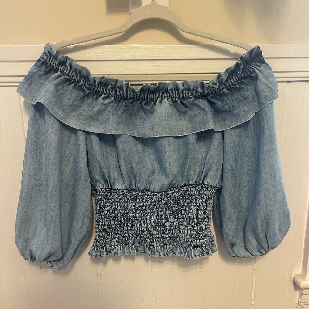 Venus Off the Shoulder light weight denim color top. Like new/worn once Size 8